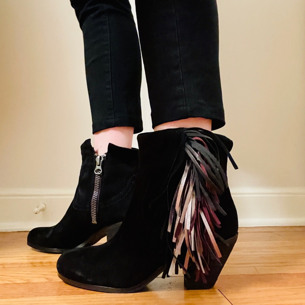 Sam Edelman Louie saddle leather fringe booties, brand new